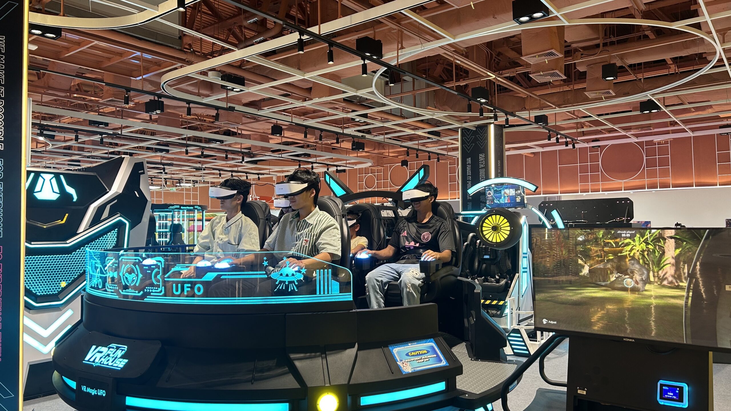 VR Magic UFO at VR Fun House